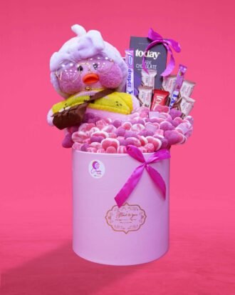 صندوق وردي أنيق للحلوى والهدايا